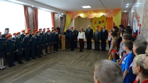 
<p>                                Школа № 7 Центрального района г. Волгограда получила ковер для занятий самбо</p>
<p>                        