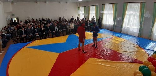 
<p>                                В Тюмени состоялось выступление борцов по самбо слепых</p>
<p>                        